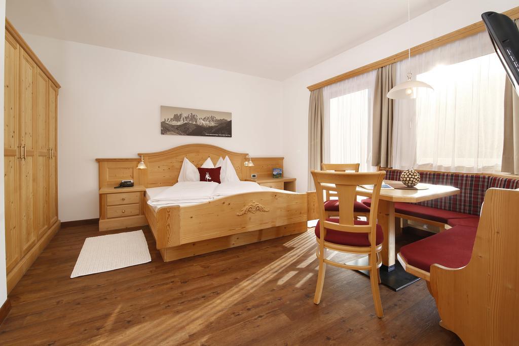 Hotel Hubertusstube Laion Exterior photo